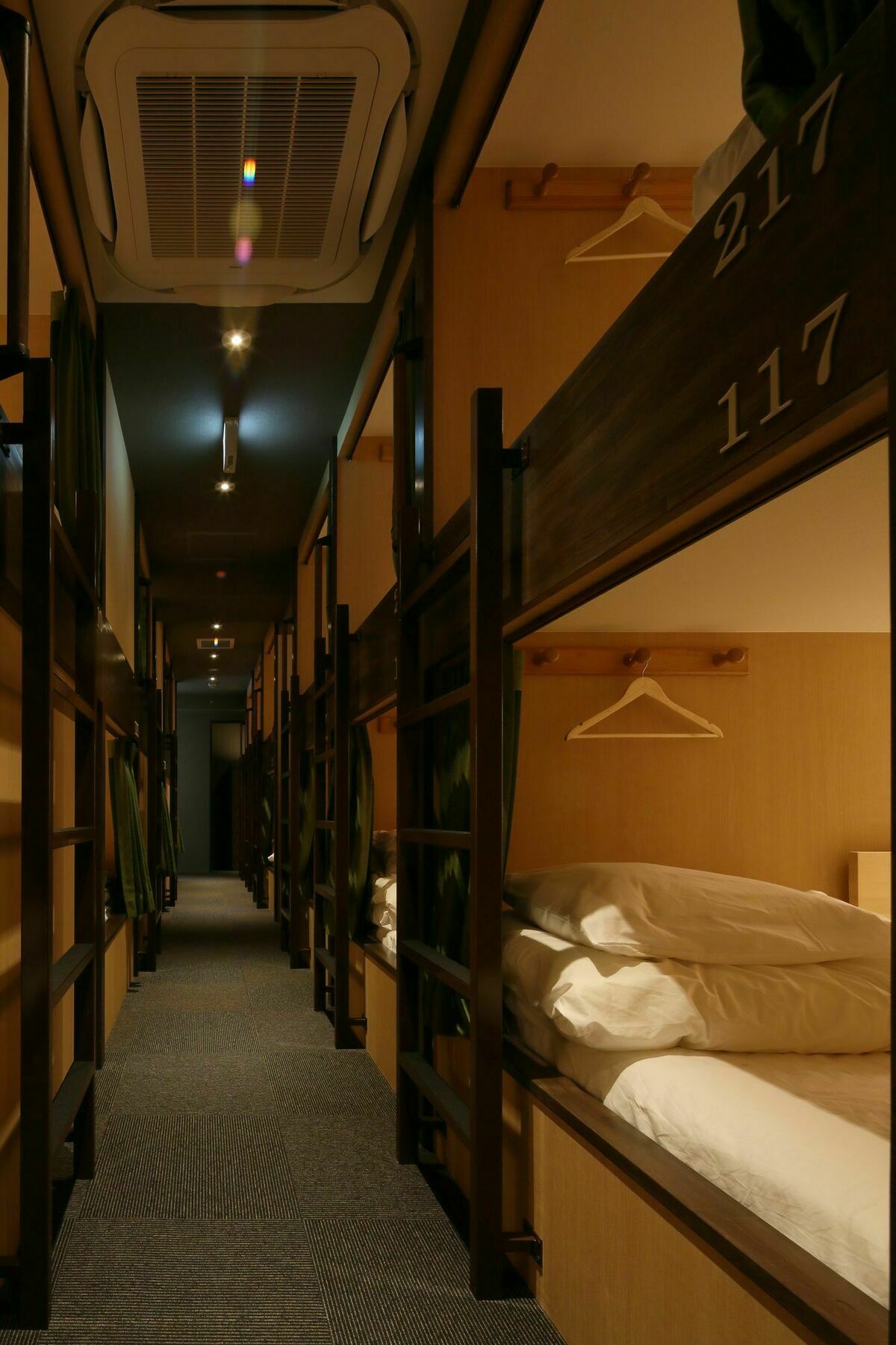 Iloha Hostel Namba Shinsaibashi Ōsaka Eksteriør bilde